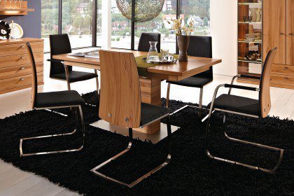 Cento von Rietberger - Esszimmer mit Tisch & 4 Stühlen