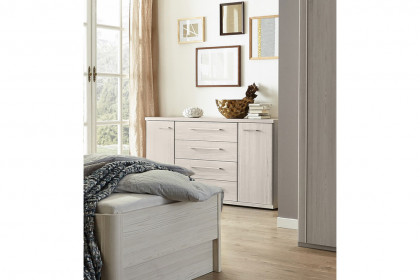 Mainau von Wiemann - Schlafzimmer Polar-Lärche-Nachbildung