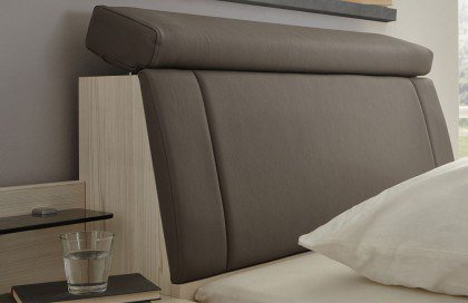 Mainau von Wiemann - Schlafzimmer Polar-Lärche-Nachbildung