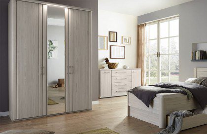 Mainau von Wiemann - Schlafzimmer seniorengerecht Polar-Lärche