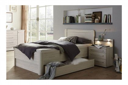 Mainau von Wiemann - Schlafzimmer seniorengerecht Polar-Lärche