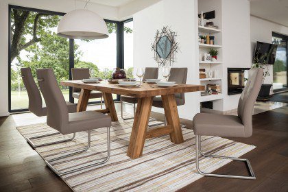 Lugo von Standard Furniture - Esstisch in Balkeneiche