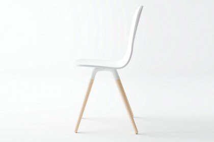 Nuba von CANCIO - Stuhl mit weißem Holzsitz