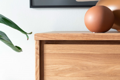 Rödvig von Cinall - breite Schubkastenkommode mit 5 Schubkästen