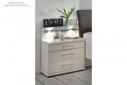Bern von Wiemann - Schrank, Bett und Nachttisch weiß