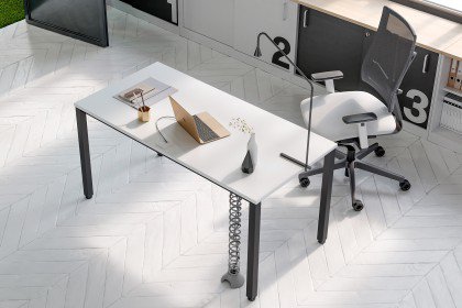 E10 von Nowy Styl - Schreibtisch schwarz-weiß