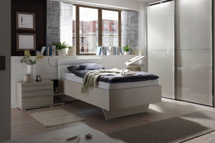 Smart Living & Sinfonie Plus von Staud - Einzel-Schlafzimmer sandfarben