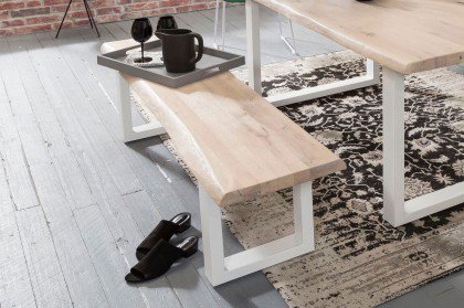 Jaik von Skandinavische Möbel - Esstisch mit echter Baumkante