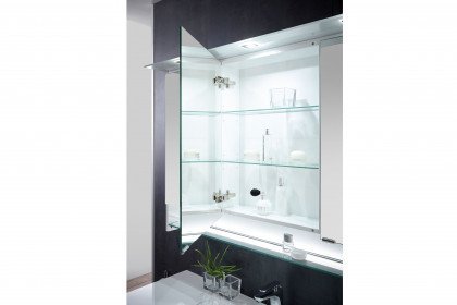 Bad 116 von LEONARDO living - Badezimmer mit Glaswaschtisch