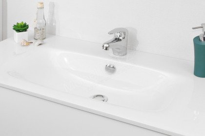 3350 von Marlin - Badezimmer in Weiß Lack Glanz