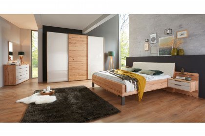 Livorno von Wiemann - Schlafzimmermöbel Astkernbuche