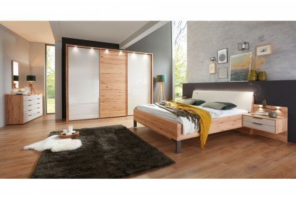 Livorno von Wiemann - Schlafzimmermöbel Astkernbuche