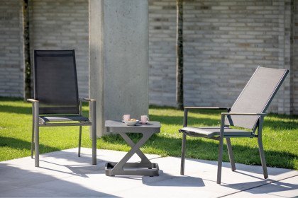 Palos von Niehoff Garden - Gartenstuhl Aluminium anthrazit & Teak Armlehnen