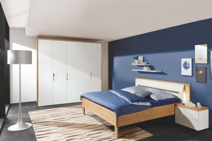 Dream von Hülsta - Schlafzimmer in Weiß & Natureiche