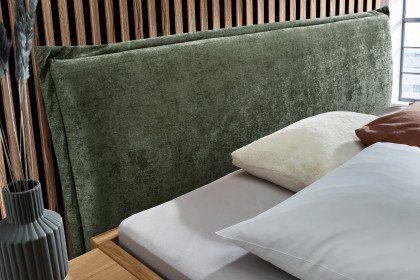 New York von Nature Living - Bett mit grünem Polsterkopfteil