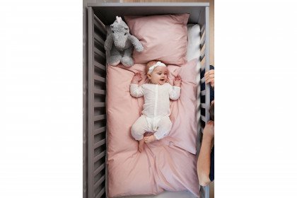 Luna-LE22 von FLEXA - graues Babyzimmer im skandinavischen Stil