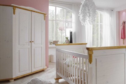 Romantik von Infanskids - Babyzimmer Kiefer laugenfarbig weiß