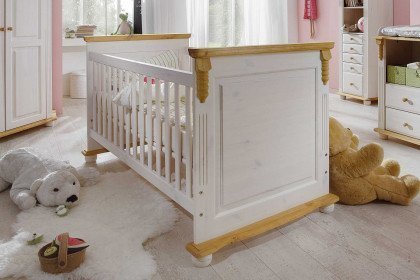 Romantik von Infanskids - Babyzimmer Kiefer laugenfarbig weiß