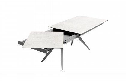 Eloise von CANCIO - Esstisch mit einer Dekton-Tischplatte
