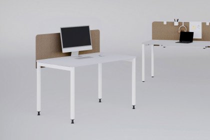 bspace von Nowy Styl - Schreibtisch mit Stoffpaneel