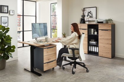 Memphis von Innostyle - Büroset mit höhenverstellbarem Schreibtisch