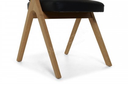 Susann von Gwinner - Stuhl mit schwarzem Bezug