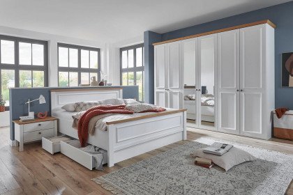 Charleston von Disselkamp - Landhaus-Schlafzimmer Lack weiß