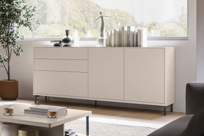 SOFT Q von Quadrato - Wohnwand dreiteilig mit grünem Highboard