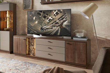 Calmera-V von Wohnconcept - TV-Unterteil inklusive Kabeldurchlass und Beleuchtung