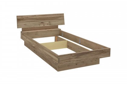 Valpin sleeping von Voglauer - Schlafzimmer-Set: Kleiderschrank, Sockelbett & Nakos