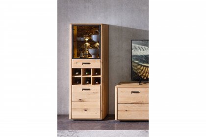 Montana-living von Wohnconcept - Vitrine links aus massiver Wildeiche