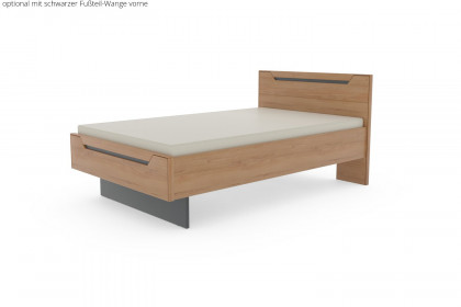 Incasa Onema von Decker - Bett Kernbuche natur mit Zierausfräsungen