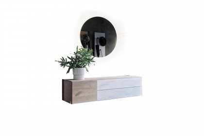 Vtektura coming von Voglauer - Garderobe in Alteiche rustiko/ Firneis white