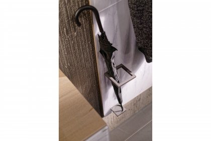 Vtektura coming von Voglauer - Garderobe in Alteiche rustiko/ Firneis white
