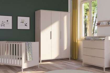 Sister Lou von YUNY by Paidi - Babyzimmer beige: Schrank 3T, Bett, Wickeltisch