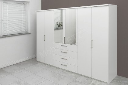 Amado von MONDO - Schlafzimmer mit Schrank, Bettanlage und Wandregalen