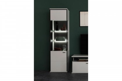 Mori von MCA furniture - Vitrine mit Seitenverglasungen