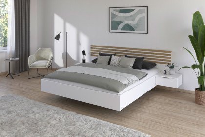 Lamella von Rauch Blue - Schlafzimmer weiß mit Lamellen Artisan Eiche