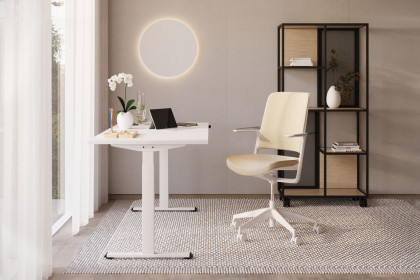eComo von Nowy Styl - höhenverstellbarer Homeoffice-Tisch in Weiß