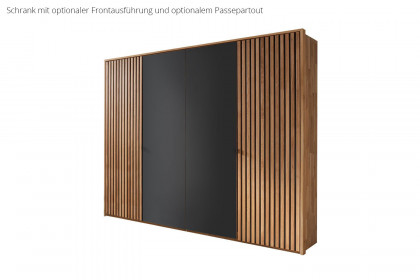 Manhattan-sleeping von Nature Living - Kleiderschrank Wildeiche - Weißglas