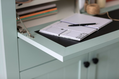 Village von SCHÖNER WOHNEN - Home-Office-Schrank in Lack berry