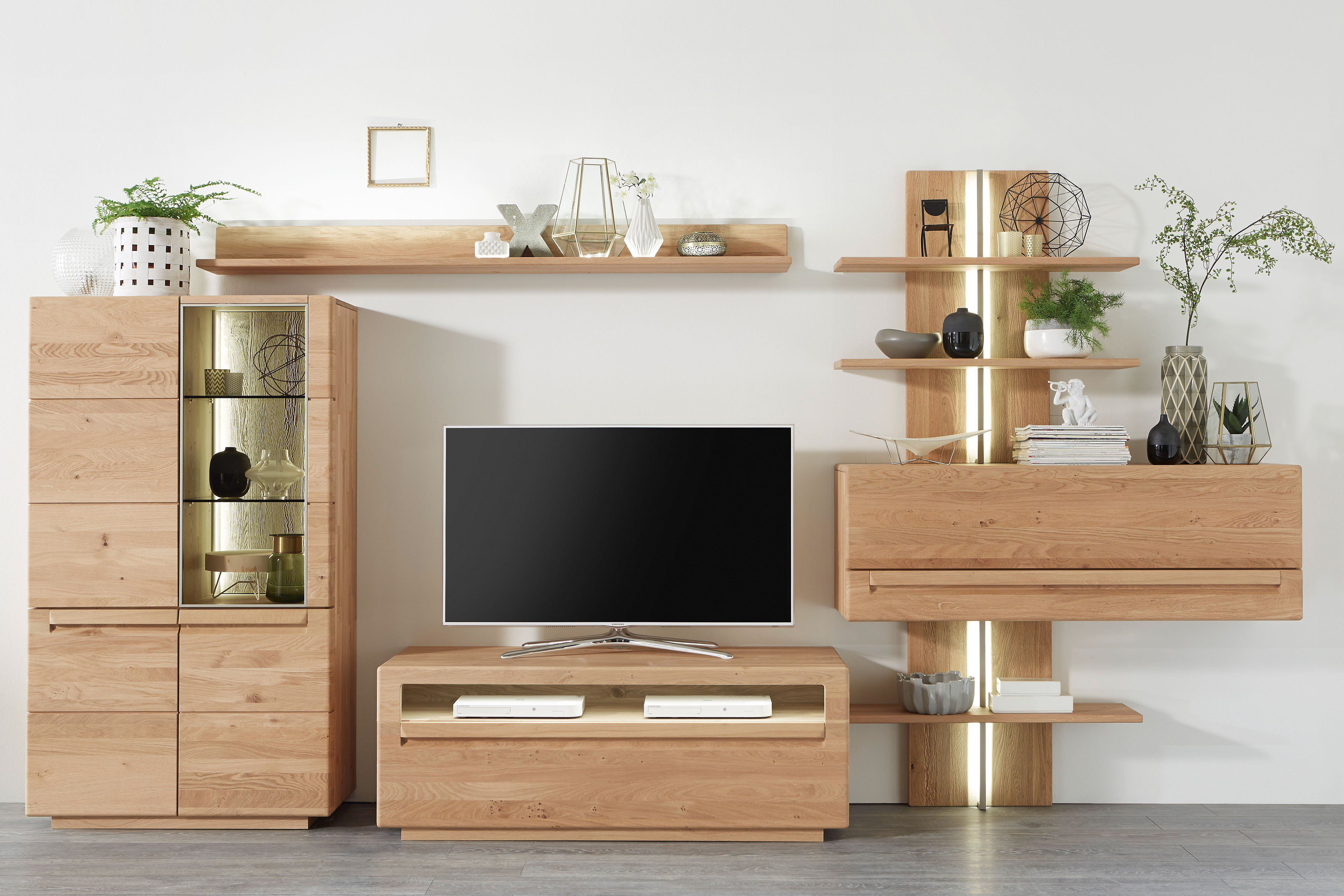 Wöstmann Designmöbel Wohnwand Sapio 0006 europäische Wildeiche | Möbel