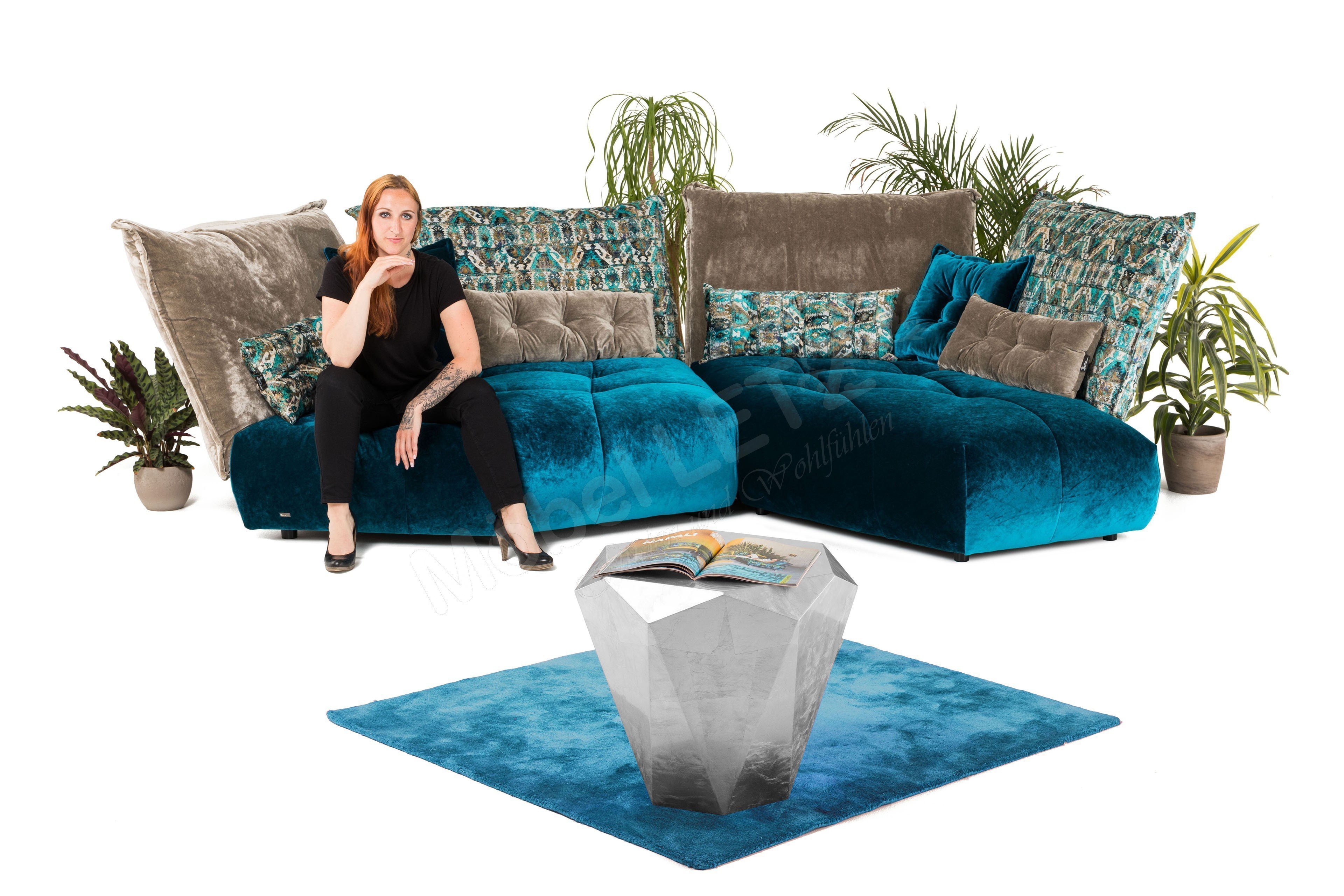 Bretz Matilda Designersofa enzianblauelefantblue inka