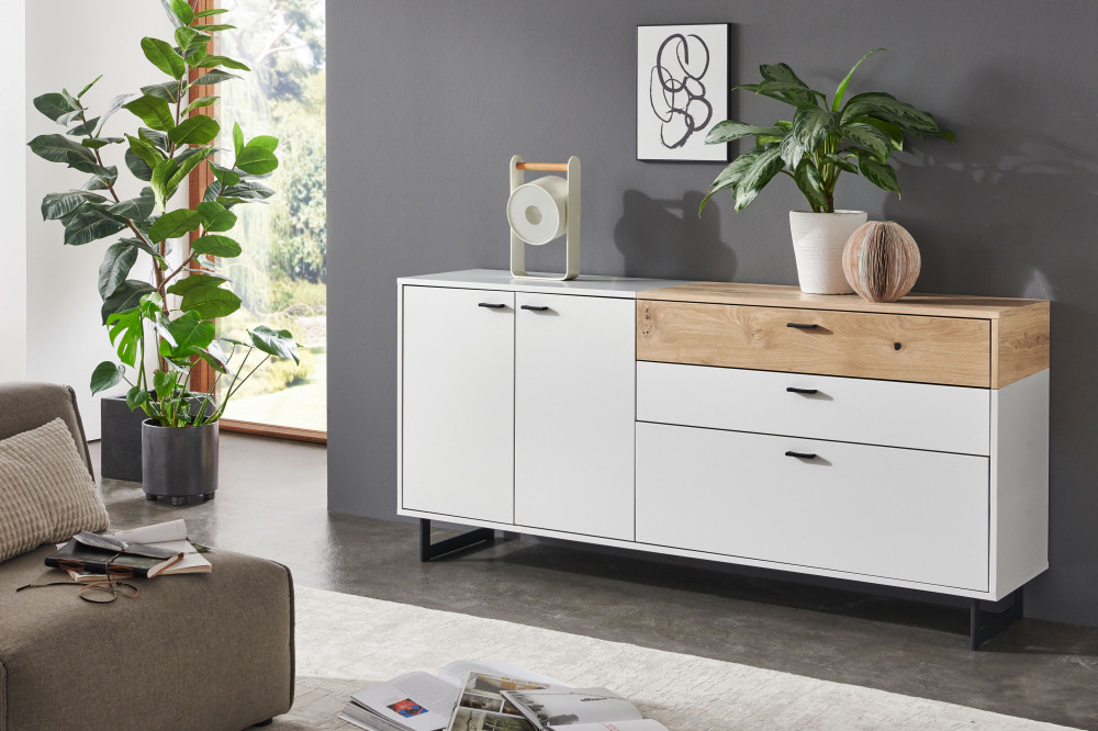 Mario von IDEAL Möbel - Sideboard in Modern white mit Eichenfurnier
