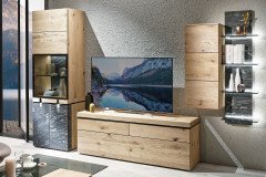 Vrock living von Voglauer - Vitrine Alteiche rustiko/ Alpengranit